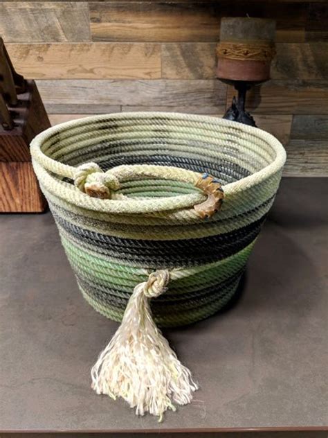 Green Lariat Basket Made From 2 Ropes With Images Lariat Rope