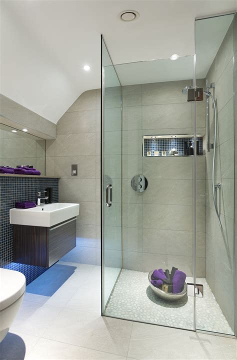 Small Bathroom Suites Ideas Best Home Design Ideas