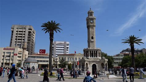 Explore i̇zmir holidays and discover the best time and places to visit. Konak Meydanı ve Tarihi Saat Kulesi - İzmir - YouTube