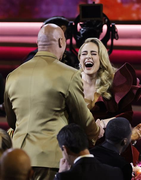 Adele And Dwayne The Rock Johnson At The Grammys 2023 Popsugar Entertainment Uk