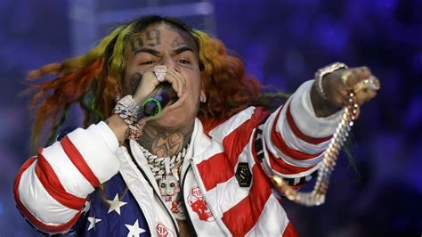 Tekashi 69 The Gang Member Whos Being Called The ‘snitch Rapper