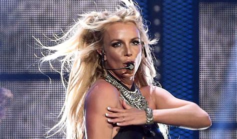 Britney Spears Posts Nude Photos On Instagram Sparking Concern
