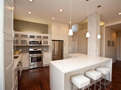 We did not find results for: Modern White Kitchen Set on Hardwood Floors in an Open ...