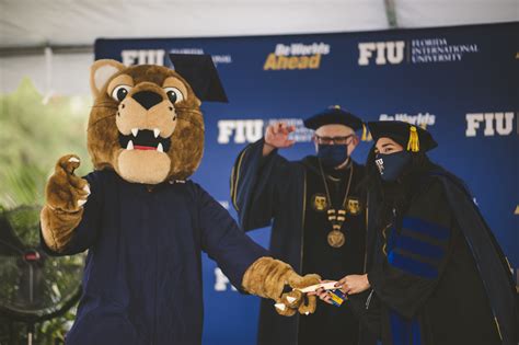 Fiu Graduates Celebrate Real Triumphs At First In Person Commencement