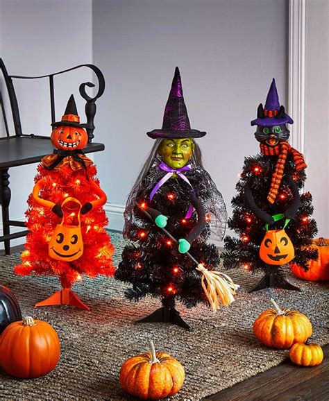 9 Indoor Halloween Decorations To Display This Fall The