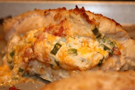 Delicious jalapeno popper chicken is easy to make and is perfect for those who want to spice up a the first time i tasted the jalapeno popper chicken in a family gathering, i fell in love with it and went. pass the peas, please: jalapeno popper chicken