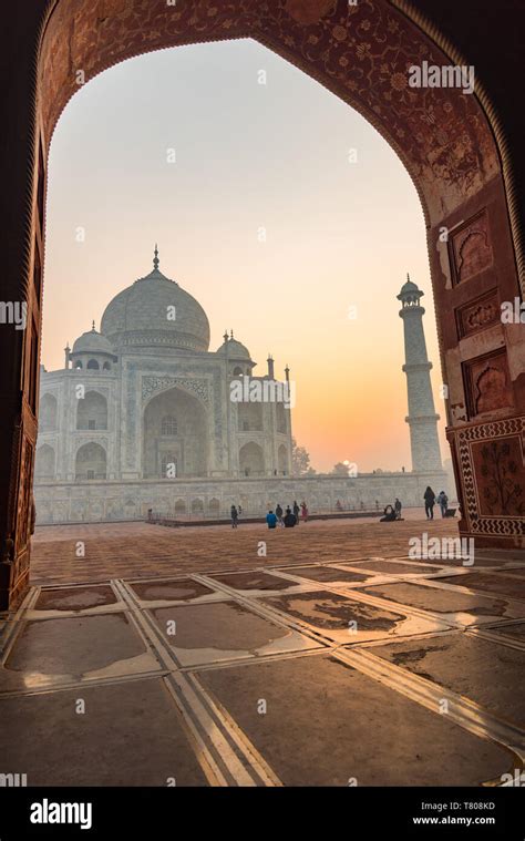 Sun Rises Behind The Taj Mahal Unesco World Heritage Site Agra Uttar