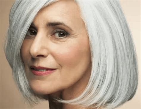 8 Flawless Tips For Makeup For Hooded Eyes Over 50