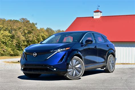 Tesla Model Y Vs Nissan Ariya Which Ev Crossover Wins Techno Blender