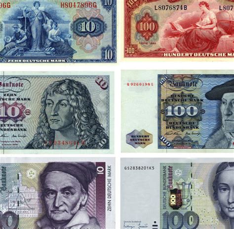 Mai) sollen verbraucher die ersten scheine erhalten. 100 Euro Schein Drucken : Spielgeld Kaufen Euroscheine Theatergeld Dollars : Eine gruppe von ...