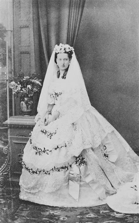 The Princess Of Wales In Her Wedding Dress Photographs From The ‘album