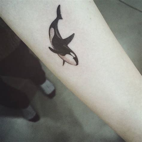Killer Whale Tattoo Stencil