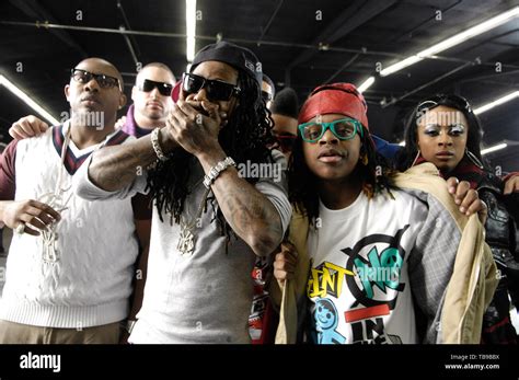 L R Mack Maine Dow Jones Rap Superstar Lil Wayne Lil Checkee And