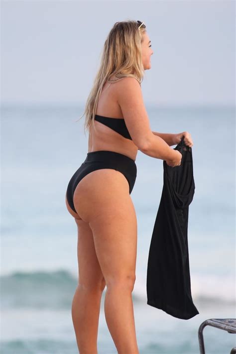 Iskra Lawrence Sexy 41 Photos Thefappening