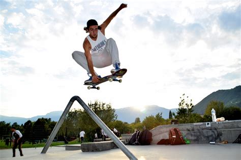 Fotos Gratis Tablero Patineta Patinar Chico Skateboarding Italia