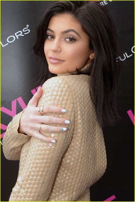 Kylie Jenner Launches Line Of Sinful Colors Nail Polishes Kylie Jenner Sinful Color Launch