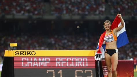 dafne schippers takes 200m gold medal with world championship record