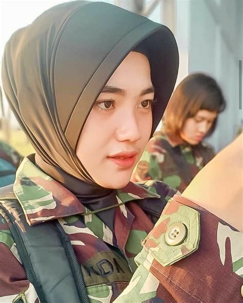 Indonesian 🇮🇩female Army Soldier Hijab 🇮🇩 Female Army Soldier Women S Army Corps Indonesian