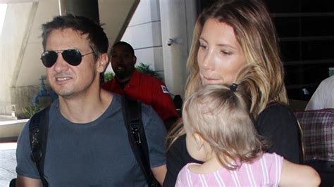 jeremy renner s wife everyhing to know about sonni pacheco hollywood life