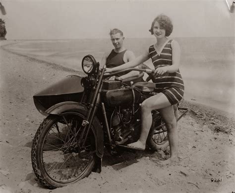A Collection Of 32 Badass Vintage Photographs Of Women And