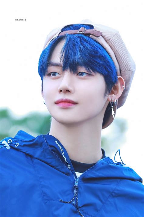 Yeonjun Pics On Twitter Txt Choi Daniel Blue Hair