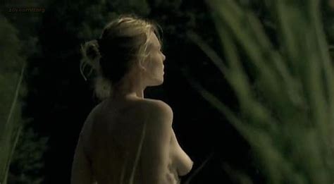 Nude Video Celebs Magda Boczarska Nude Pod Powierzchnia 2006