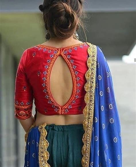 Pin By Seema Yadav On Backless Blouse Designs Blouse Neck Designs Fancy Blouse Designs