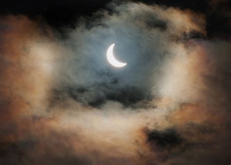 solar eclipse taken by paul townsend annular good readers video capture solar eclipse