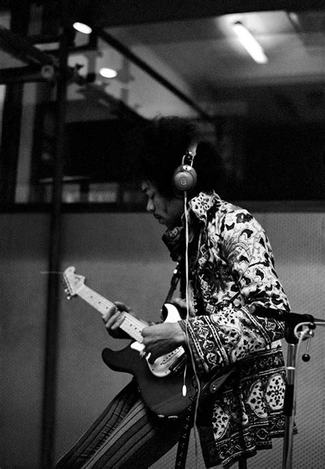 Classic Rock In Pics On Twitter Jimi Hendrix At Olympic Studios In