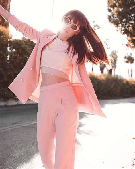 20 Pretty Pink Outfits That You Can Try To Wear Pink Outfits Fashion
