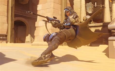 Ana Overwatchs First New And Free Hero Sports A Biotic Sniper