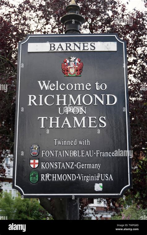 Welcome To Richmond Upon Thames Sign On The Appraoch To Barnes From