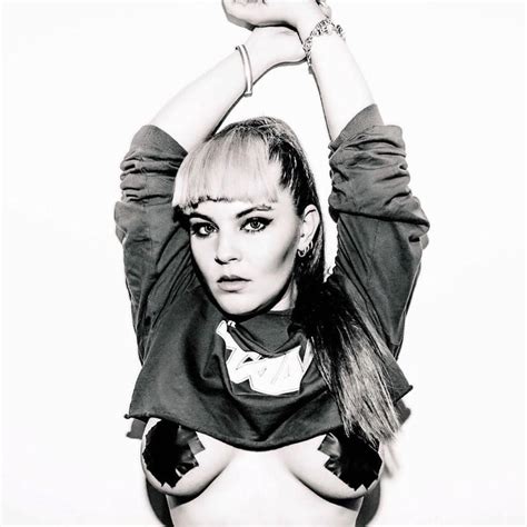 @smelaya_ira/instagram илья прусикин и софья таюрская фото: Софья Таюрская (Sofia Tayurskaya) Lyrics, Songs, and ...
