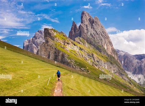 Odle Group Mountain Range In Dolomite Alps Italy Stock Photo Alamy