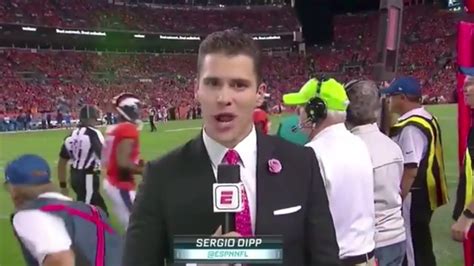 Sergio Dipp Espn Reporter Having The Time Of His Life Monday Night