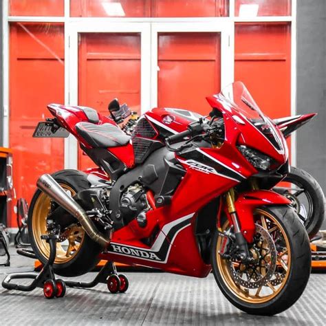 Moto Tech On Instagram “2019 Honda Cbr Fireblade 1000 Follow Mototech17 For More