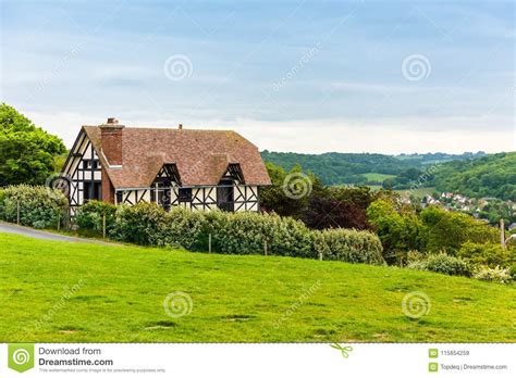 Aquarell landschaft haus bocage normandie xx. Traditionelles Haus In Etretat, Normandie, Frankreich ...