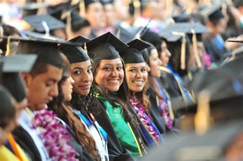 20 List Of Scholarships For Hispanic Students Scholarships Hall