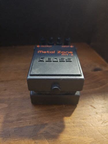 Boss Metal Zone Guitar Distortion Mt 2 761294020937 Ebay