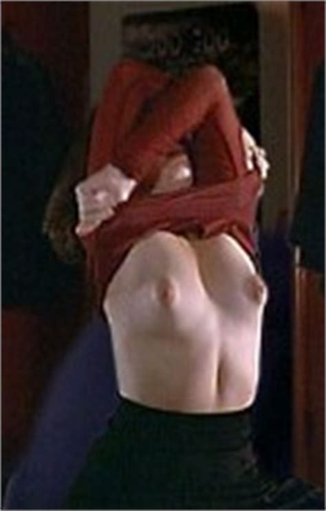Nude pics of holly marie combs
