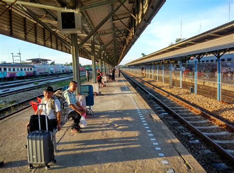 Pengalaman naik train dari hat yai ke bangkok selama 18 jam, dah hampir one full day. K M Cheng-Travel Journal: Thailand (Hatyai) Feb 2017
