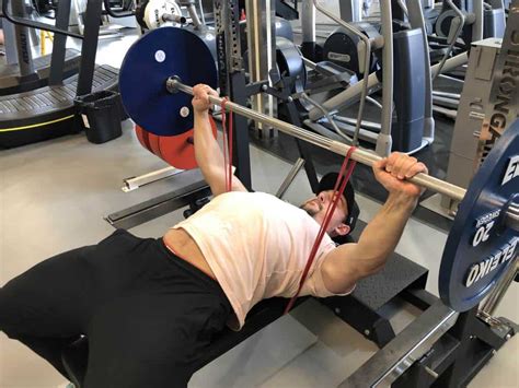 Cant Feel Triceps In Close Grip Bench Try These 5 Tips