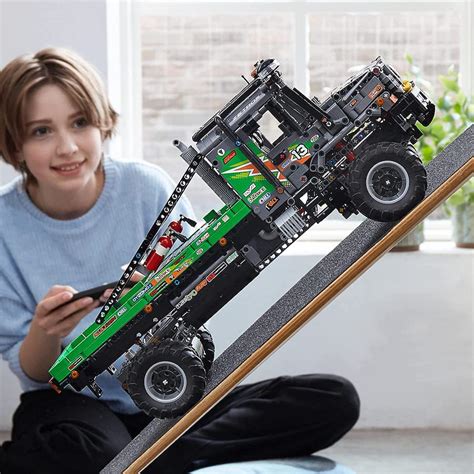 Lego Technic 4x4 Mercedes Benz Zetros Trial Truck