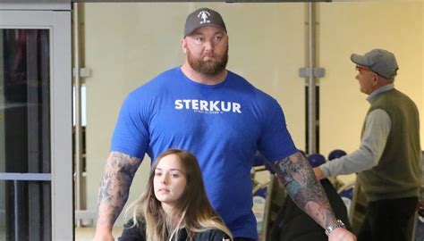 Game Of Thrones The Mountain Towers Over His Wife At Lax Hafthor