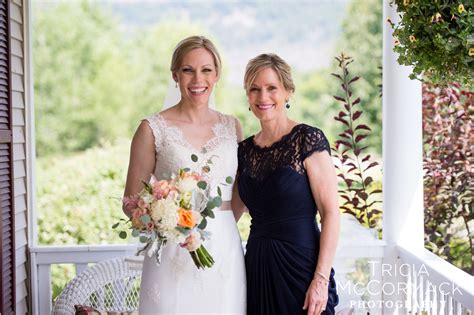 Wedding shoot weddings photography fotografie bodas photograph wedding mariage marriage. Mother of the bride. Berkshire Wedding. Berkshire MA wedding photographer. Tricia McCormack ...