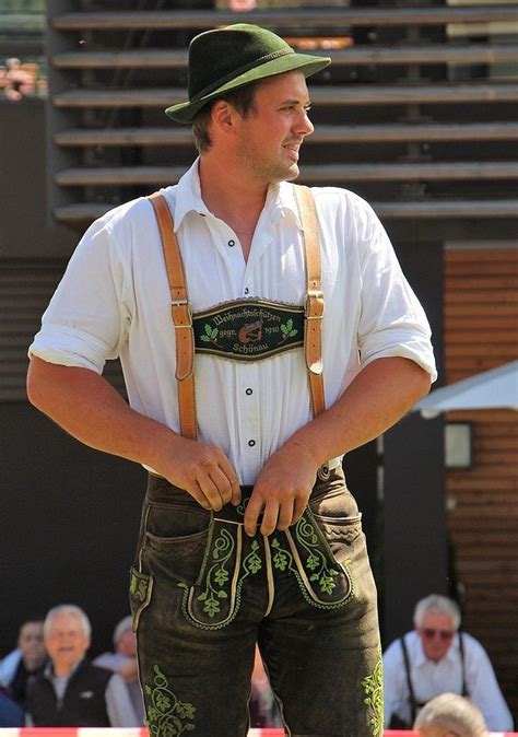 Pin By Tobias Mar On Lederhosen Oktoberfest Outfit Bavarian Outfit