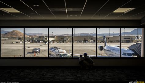 United Airlines Airport Overview Terminal Building At Reno Tahoe