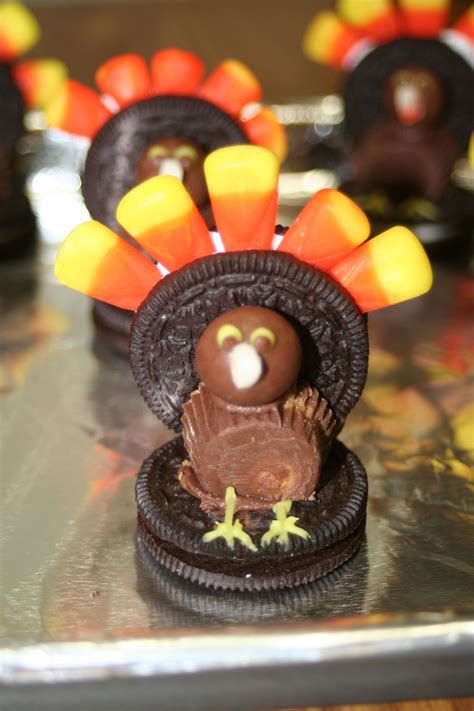 Cute Thanksgiving Treats A Neat Twist On Something Similiar I Do At Thanksgiving