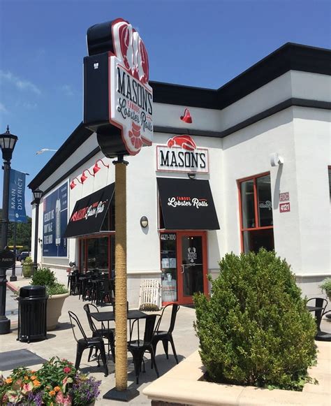 The capital of north carolina is home to some of the most dynamic restaurants in the country. Mason's Famous Lobster Rolls, Raleigh - A Taste of New ...