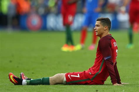Update On Cristiano Ronaldos Knee Injury Managing Madrid